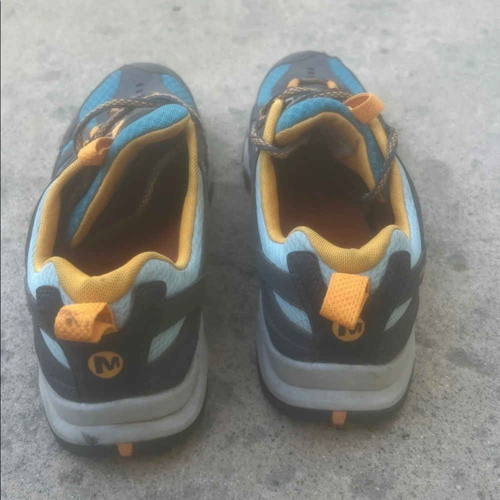 Merrell Castle Rock/Lake Blue Color Waterprook Hiking Shoe Women's Size 11